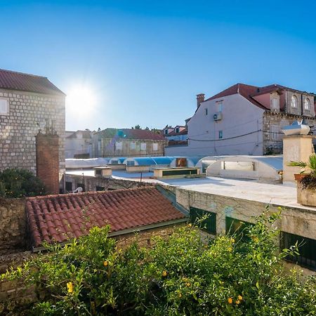 Deluxe Rooms With A Terrace View At Old City Gate Ragusa Esterno foto