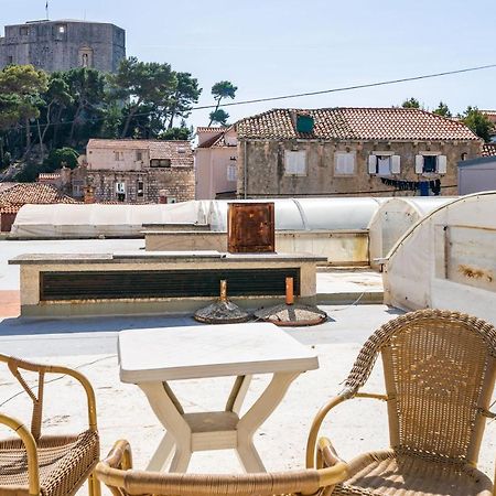 Deluxe Rooms With A Terrace View At Old City Gate Ragusa Esterno foto