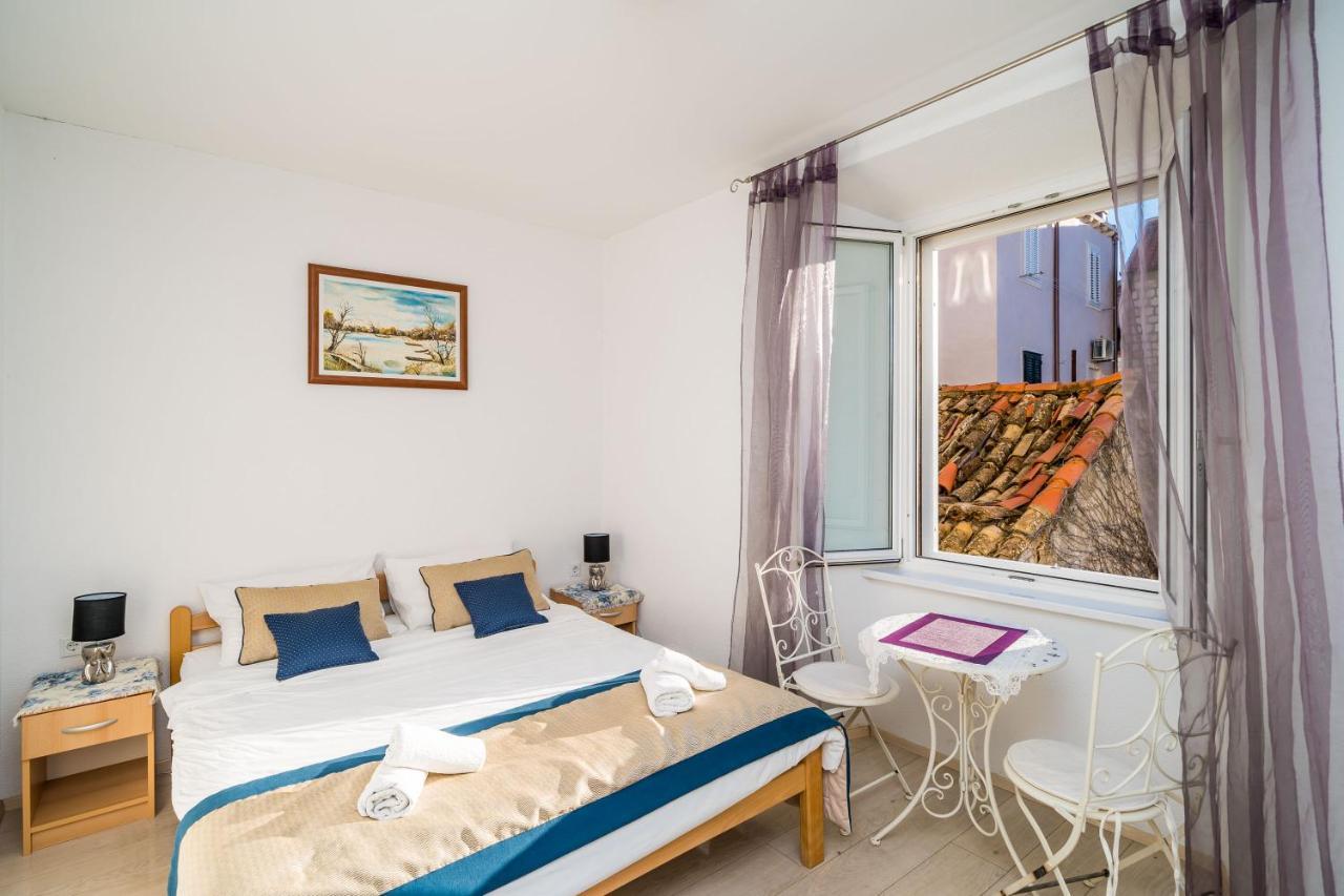 Deluxe Rooms With A Terrace View At Old City Gate Ragusa Esterno foto