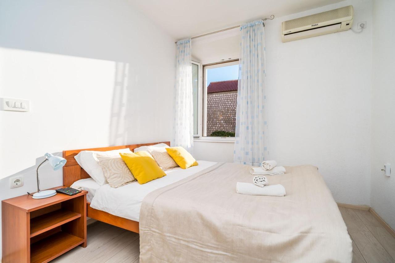 Deluxe Rooms With A Terrace View At Old City Gate Ragusa Esterno foto
