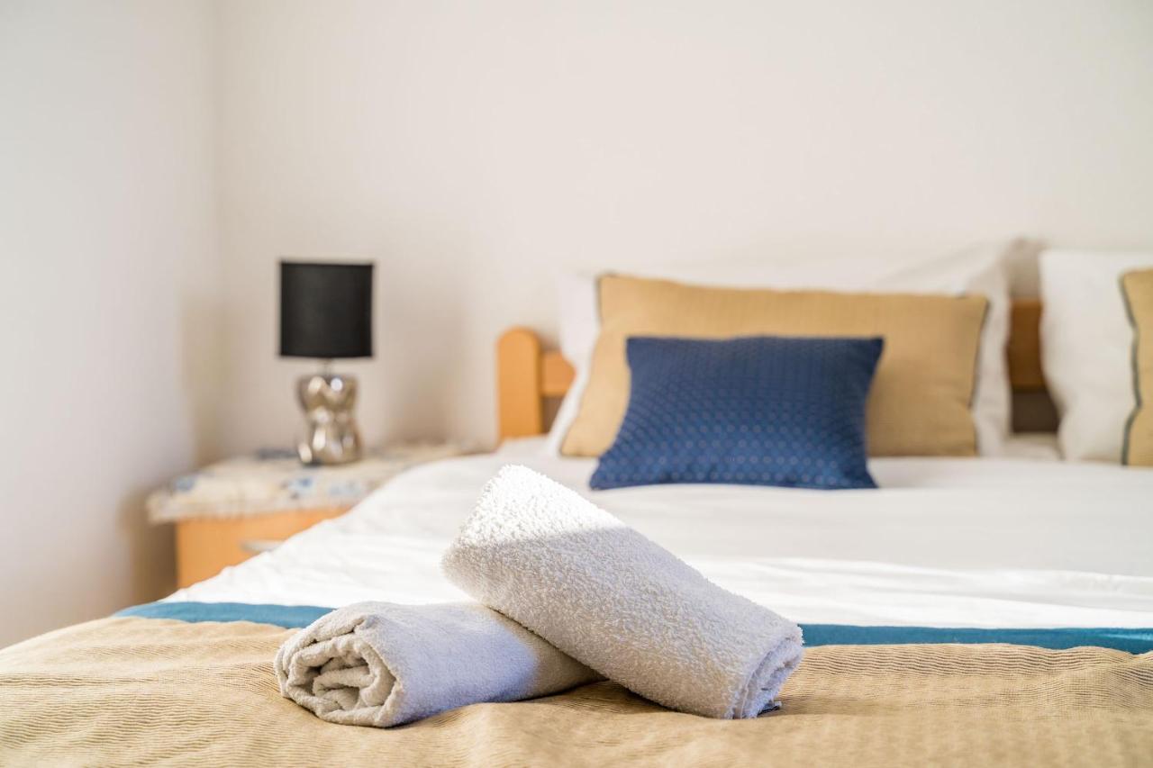 Deluxe Rooms With A Terrace View At Old City Gate Ragusa Esterno foto