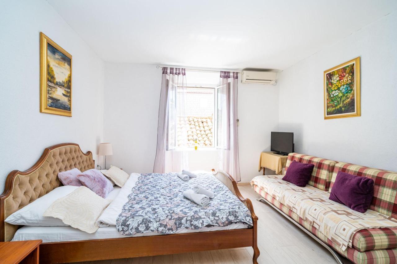 Deluxe Rooms With A Terrace View At Old City Gate Ragusa Esterno foto